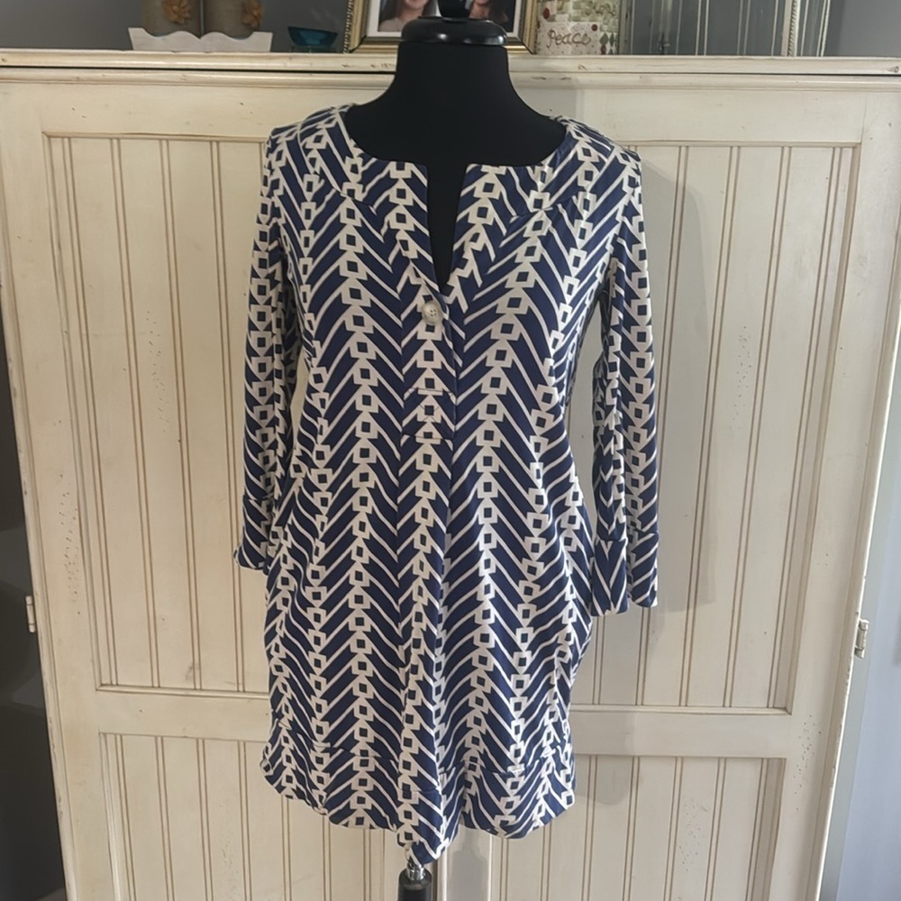 DVF Long Sleeve 100% Silk Shift Dress with Pockets